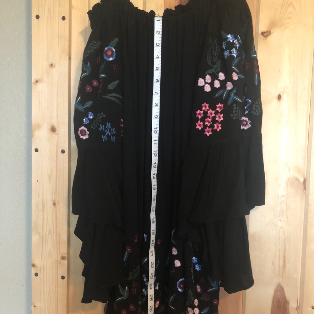 Umgee Embroidered Tunic - Picture 4 of 8